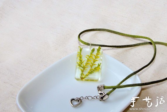 樹(shù)脂樹(shù)葉DIY的吊墜 將對(duì)自然的思念留在身邊 -  rpnrmr.com