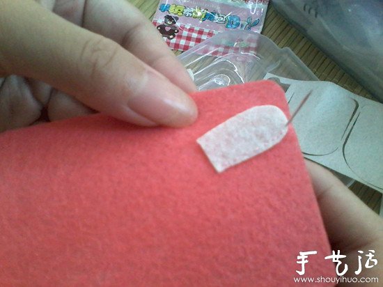 不織布制作兔子圖案卡套的教程 -  rpnrmr.com