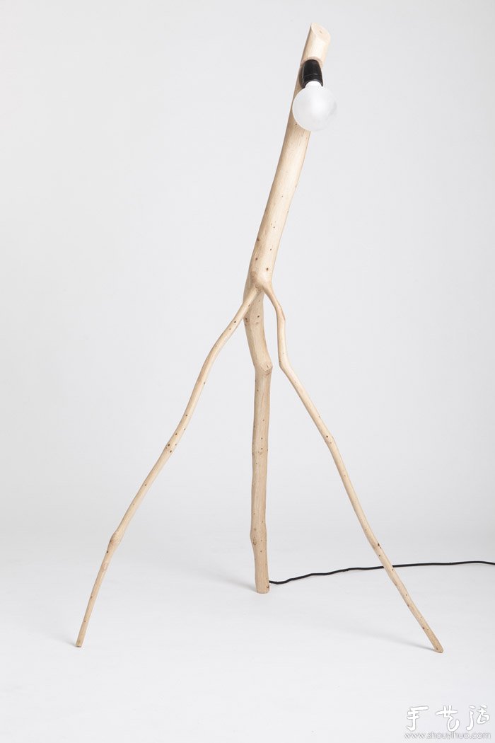 樹枝手工制作獨(dú)一無二的燈具 -  rpnrmr.com