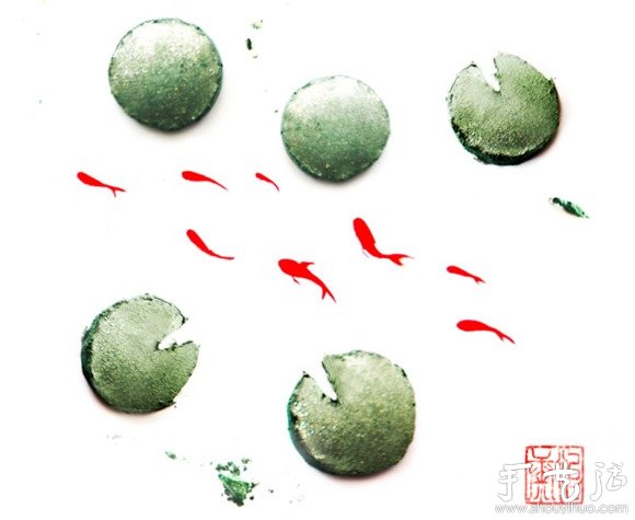 用化妝品創(chuàng)作的繪畫作品 -  rpnrmr.com