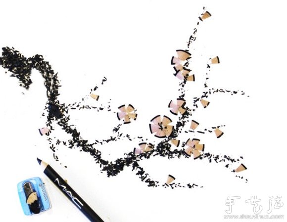 用化妝品創(chuàng)作的繪畫作品 -  rpnrmr.com