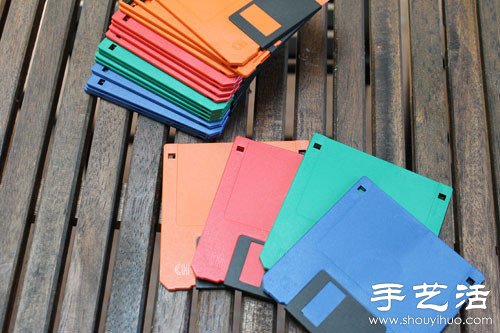 閑置磁盤廢物利用 手工制作亮麗花盆 -  rpnrmr.com