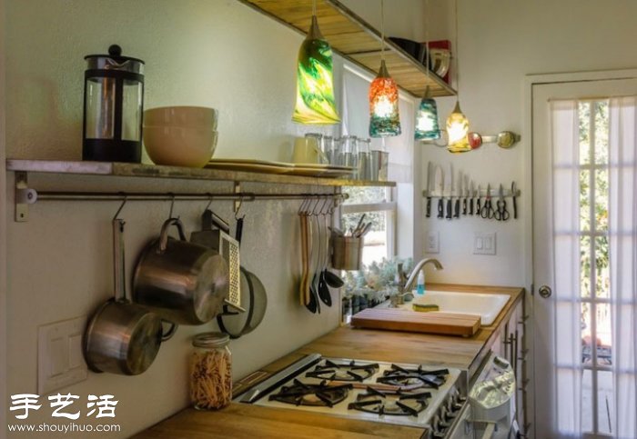 看美國建筑師在平板拖車上筑起的溫馨小屋 -  rpnrmr.com