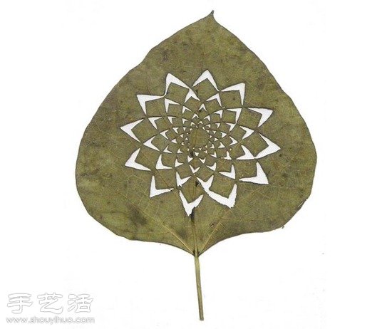 融合中國剪紙及雕花工藝的樹葉雕刻 -  rpnrmr.com