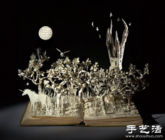 廢舊書本DIY創(chuàng)作驚人紙模作品 -  rpnrmr.com