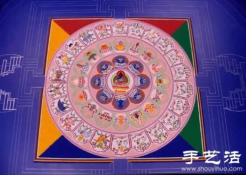 “繁華，不過(guò)是一掬細(xì)沙” 沙子繪制的佛學(xué)圖案  -  rpnrmr.com