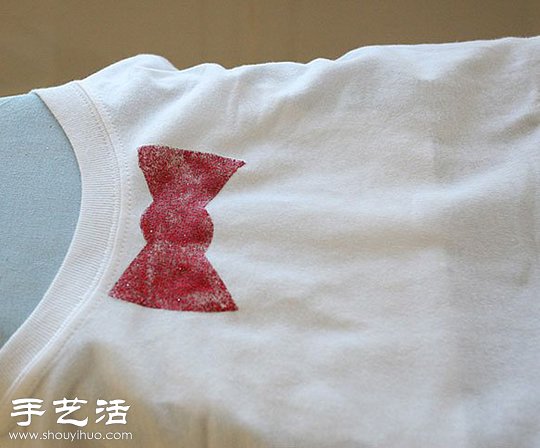 DIY學(xué)生情調(diào)白色情侶T恤 -  rpnrmr.com