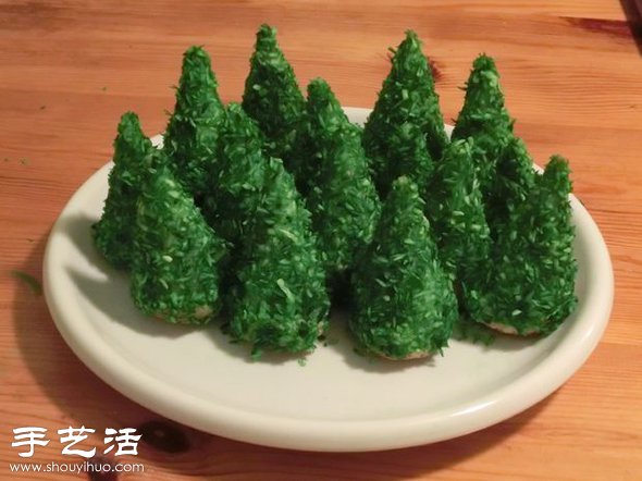 圣誕樹蛋糕?的做法 自制迷你圣誕樹蛋糕 -  rpnrmr.com