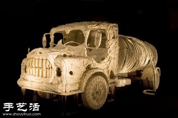 印度藝術(shù)家DIY的史前怪獸汽車模型 -  rpnrmr.com