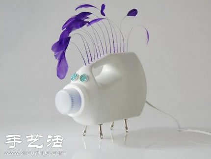 洗衣液塑料瓶廢物利用DIY搞笑豬臺(tái)燈 -  rpnrmr.com
