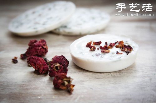 玫瑰花瓣DIY沐浴用品 美白保養(yǎng)嬌嫩肌膚 -  rpnrmr.com