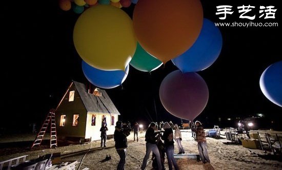 300個(gè)充氦氣象氣球DIY現(xiàn)實(shí)版“飛屋” -  rpnrmr.com
