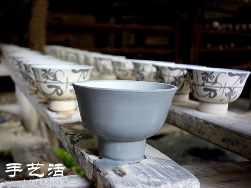 景德鎮(zhèn)，一只青花瓷碗的古法制作過程 -  rpnrmr.com