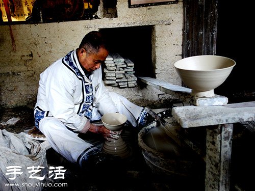 景德鎮(zhèn)，一只青花瓷碗的古法制作過程 -  rpnrmr.com