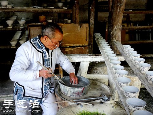 景德鎮(zhèn)，一只青花瓷碗的古法制作過程 -  rpnrmr.com