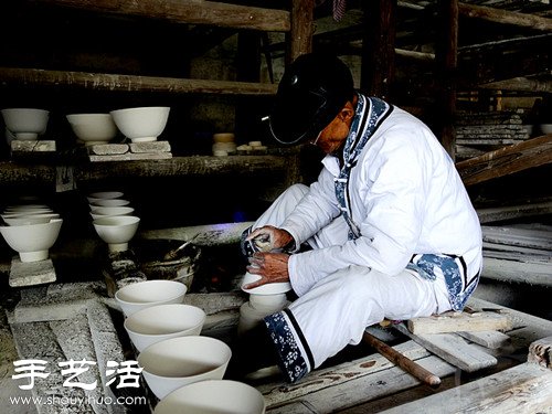 景德鎮(zhèn)，一只青花瓷碗的古法制作過程 -  rpnrmr.com