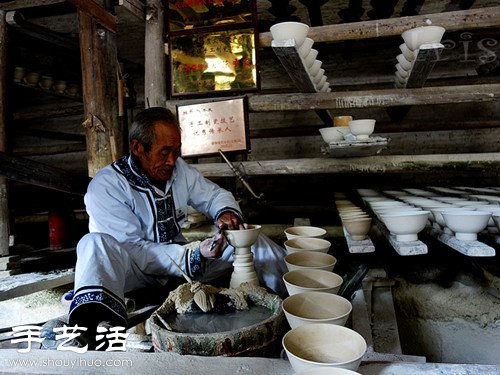 景德鎮(zhèn)，一只青花瓷碗的古法制作過程 -  rpnrmr.com