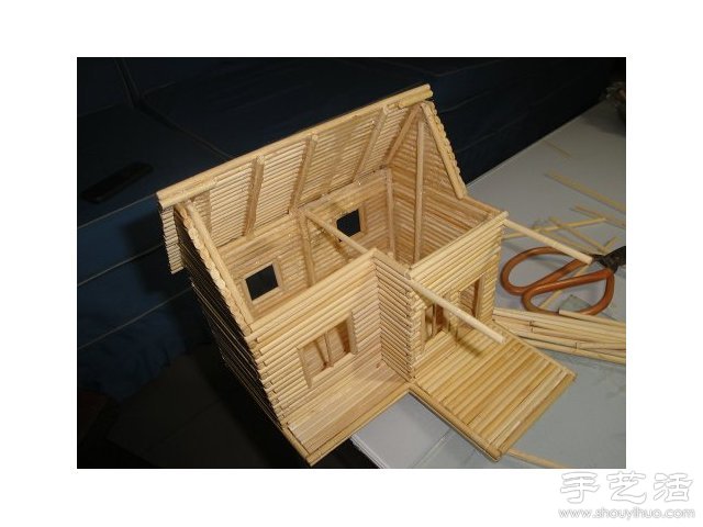 一次性筷子變廢為寶 手工制作小木屋模型 -  rpnrmr.com