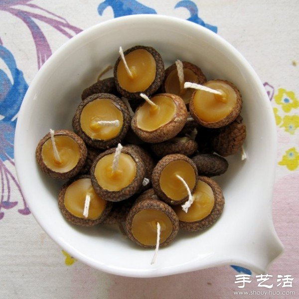 橡果殼+蜂蠟 DIY漂浮在水面上的浪漫燭臺 -  rpnrmr.com