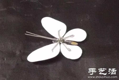 鋁箔紙+環(huán)氧樹(shù)脂 手工制作蝴蝶別針/發(fā)夾 -  rpnrmr.com