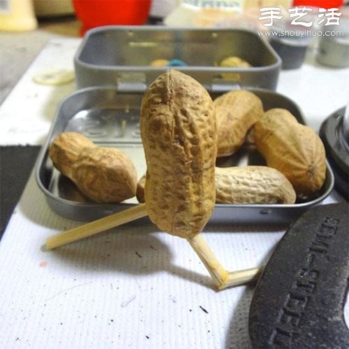 創(chuàng)意DIY：花生殼表面繪制人物肖像 -  rpnrmr.com