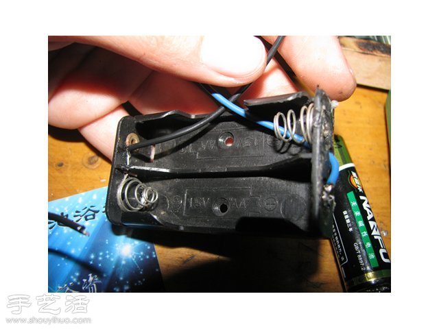 教你如何自制移動電源圖解教程 -  rpnrmr.com