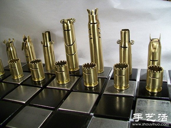 金屬之美：子彈彈殼手工制作國際象棋 -  rpnrmr.com