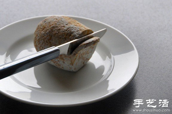 與生活緊密結(jié)合的奇特石雕作品 -  rpnrmr.com