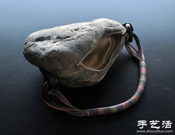 與生活緊密結(jié)合的奇特石雕作品 -  rpnrmr.com