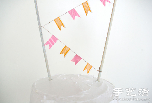 生日蛋糕裝飾彩旗的DIY方法 -  rpnrmr.com