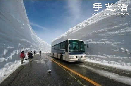 超震撼：俄羅斯20米深的雪路 -  rpnrmr.com