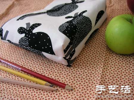 布藝化妝包/筆袋手工制作教程 -  rpnrmr.com