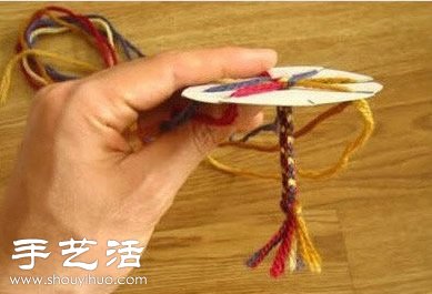 用紙板編織手鏈的方法 -  rpnrmr.com