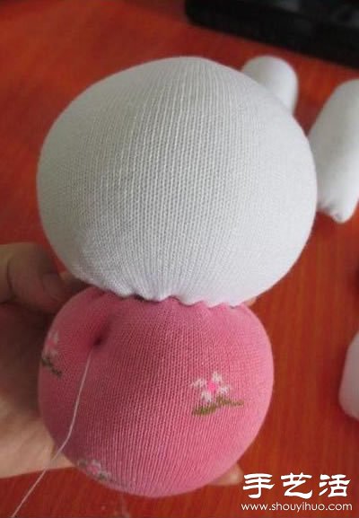 用襪子DIY手工制作呆萌布藝玩偶兔子 -  rpnrmr.com
