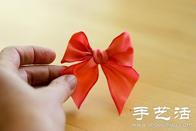蝴蝶結(jié)絲帶手環(huán)手工制作教程 -  rpnrmr.com