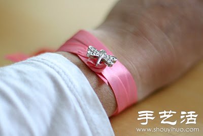 蝴蝶結(jié)絲帶手環(huán)手工制作教程 -  rpnrmr.com