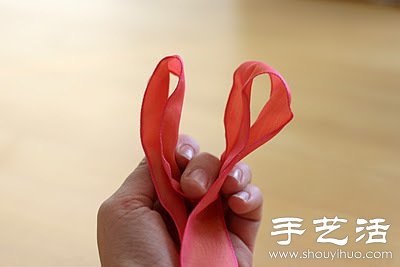 蝴蝶結(jié)絲帶手環(huán)手工制作教程 -  rpnrmr.com