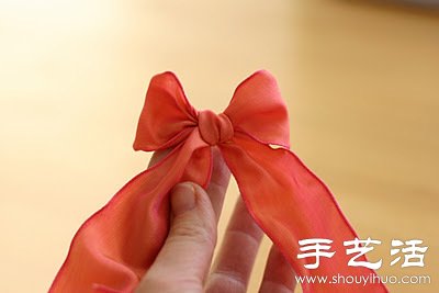 蝴蝶結(jié)絲帶手環(huán)手工制作教程 -  rpnrmr.com