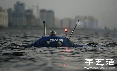 俄羅斯大叔DIY的迷你潛水艇 -  rpnrmr.com