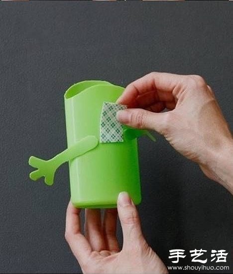 洗發(fā)水/沐浴露瓶子廢物利用制作怪物筆筒 -  rpnrmr.com