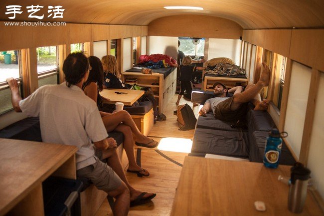 舊公共汽車DIY改裝超大房車  -  rpnrmr.com