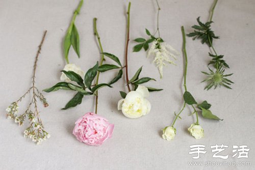 美好手工創(chuàng)意：DIY鮮花簇?fù)淼氖釆y鏡 -  rpnrmr.com