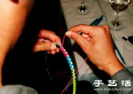 漂亮毛線帶鉆發(fā)箍手工制作教程 -  rpnrmr.com