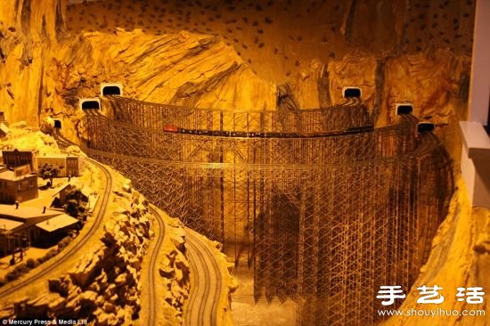 美國老伯耗費16年手工制作世界最大鐵道模型 -  rpnrmr.com