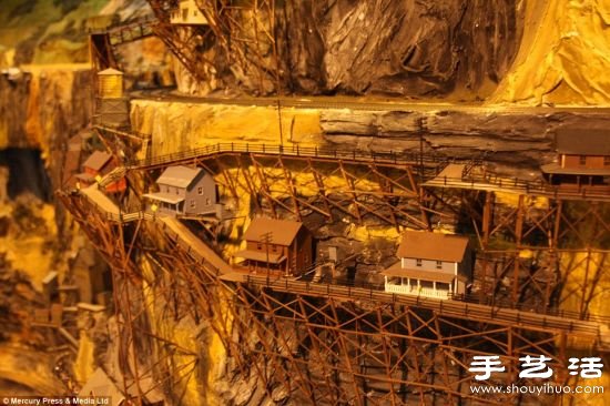 美國老伯耗費16年手工制作世界最大鐵道模型 -  rpnrmr.com