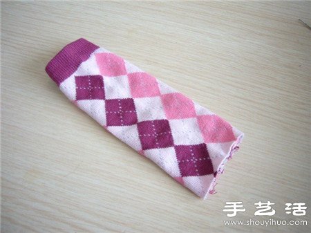 襪子+棉花+紐扣 手工制作兔子娃娃玩偶 -  rpnrmr.com