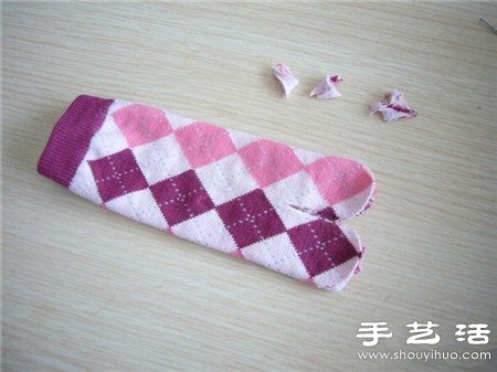 襪子+棉花+紐扣 手工制作兔子娃娃玩偶 -  rpnrmr.com