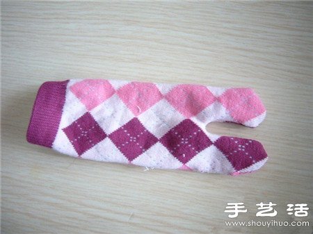 襪子+棉花+紐扣 手工制作兔子娃娃玩偶 -  rpnrmr.com