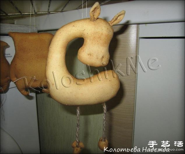 搞怪小馬掛件/掛飾手工制作教程 -  rpnrmr.com