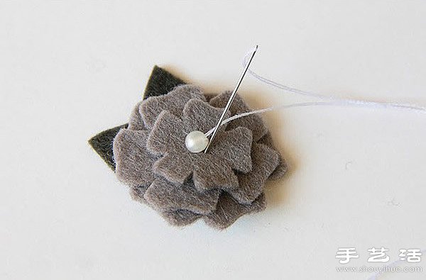 毛氈布+珍珠 手工制作漂亮裝飾花朵/發(fā)夾 -  rpnrmr.com